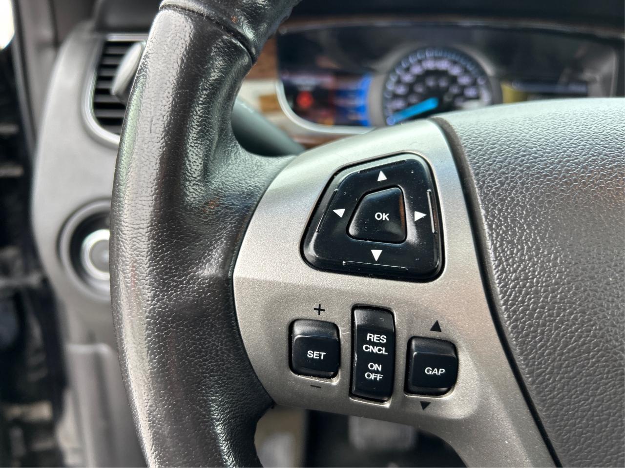 2016 Ford Taurus Limited AWD LEATHER NAV ROOF WE FINANCE ALL CREDIT Photo