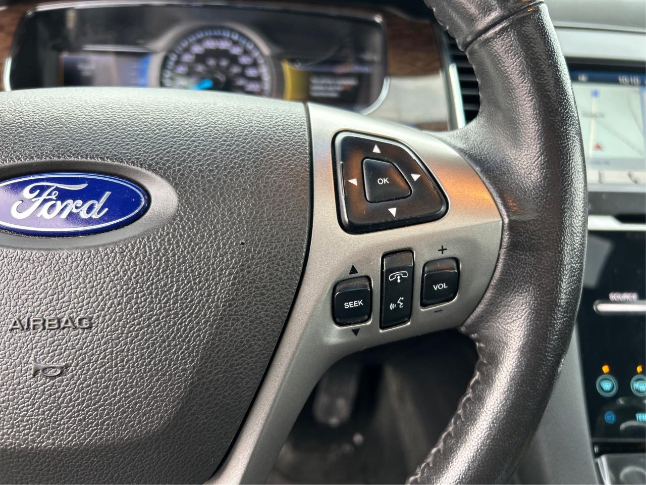 2016 Ford Taurus Limited AWD LEATHER NAV ROOF WE FINANCE ALL CREDIT Photo