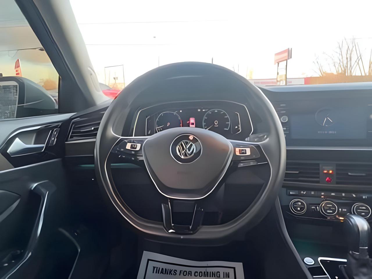 2019 Volkswagen Jetta Execline Auto NAV LEATHER ROOF WE FINANCE ALL CRED Photo