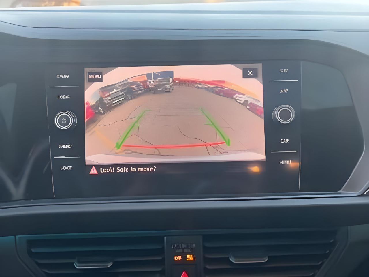 2019 Volkswagen Jetta Execline Auto NAV LEATHER ROOF WE FINANCE ALL CRED Photo