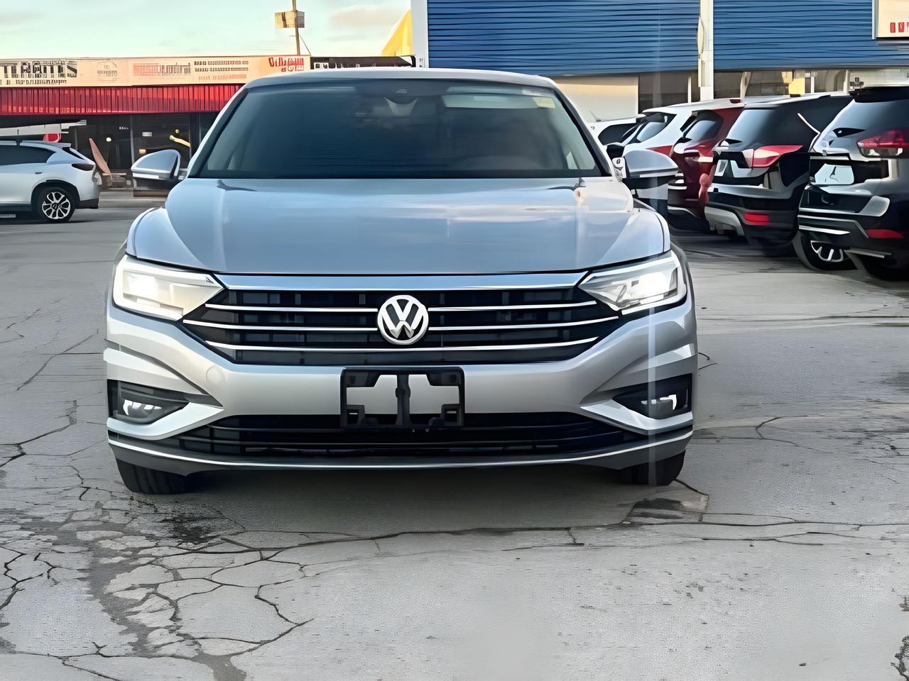 2019 Volkswagen Jetta Execline Auto NAV LEATHER ROOF WE FINANCE ALL CRED Photo