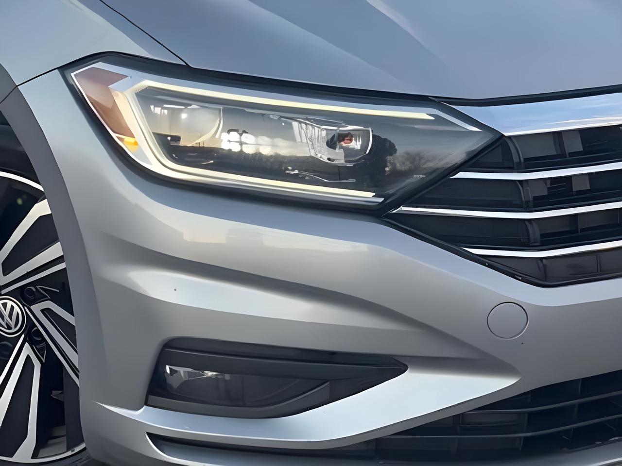 2019 Volkswagen Jetta Execline Auto NAV LEATHER ROOF WE FINANCE ALL CRED Photo