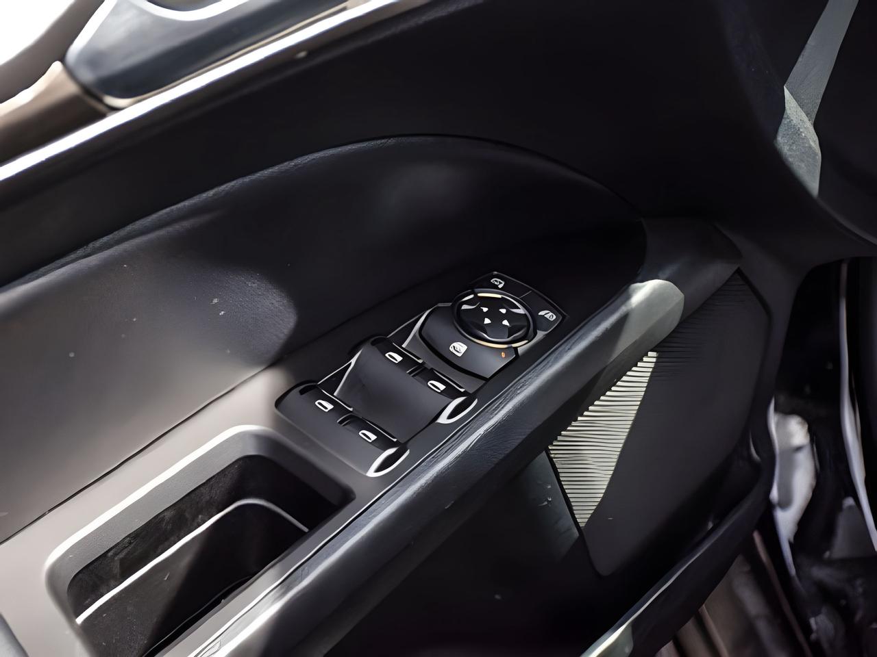 2017 Ford Fusion AWD NAV LEATHER ROOF LOADED WE FINANCE ALL CREDIT Photo