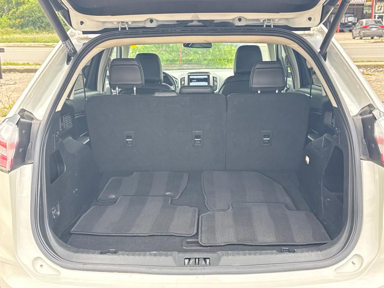 2022 Ford Edge NAV LEATHER HEATED SEATS! WE FINANCE ALL CREDIT! Photo