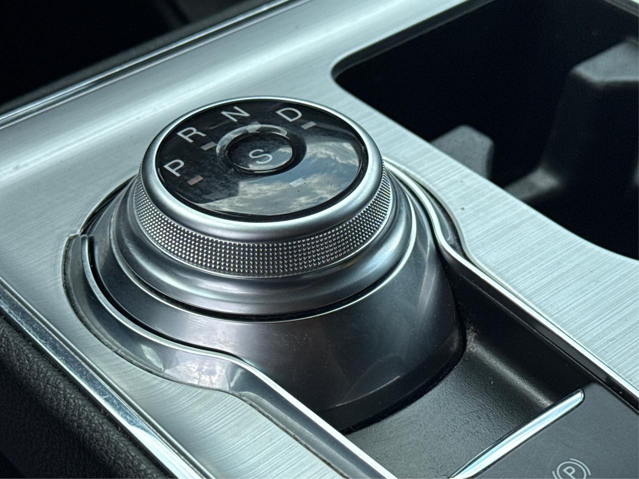 2022 Ford Edge NAV LEATHER HEATED SEATS! WE FINANCE ALL CREDIT! Photo