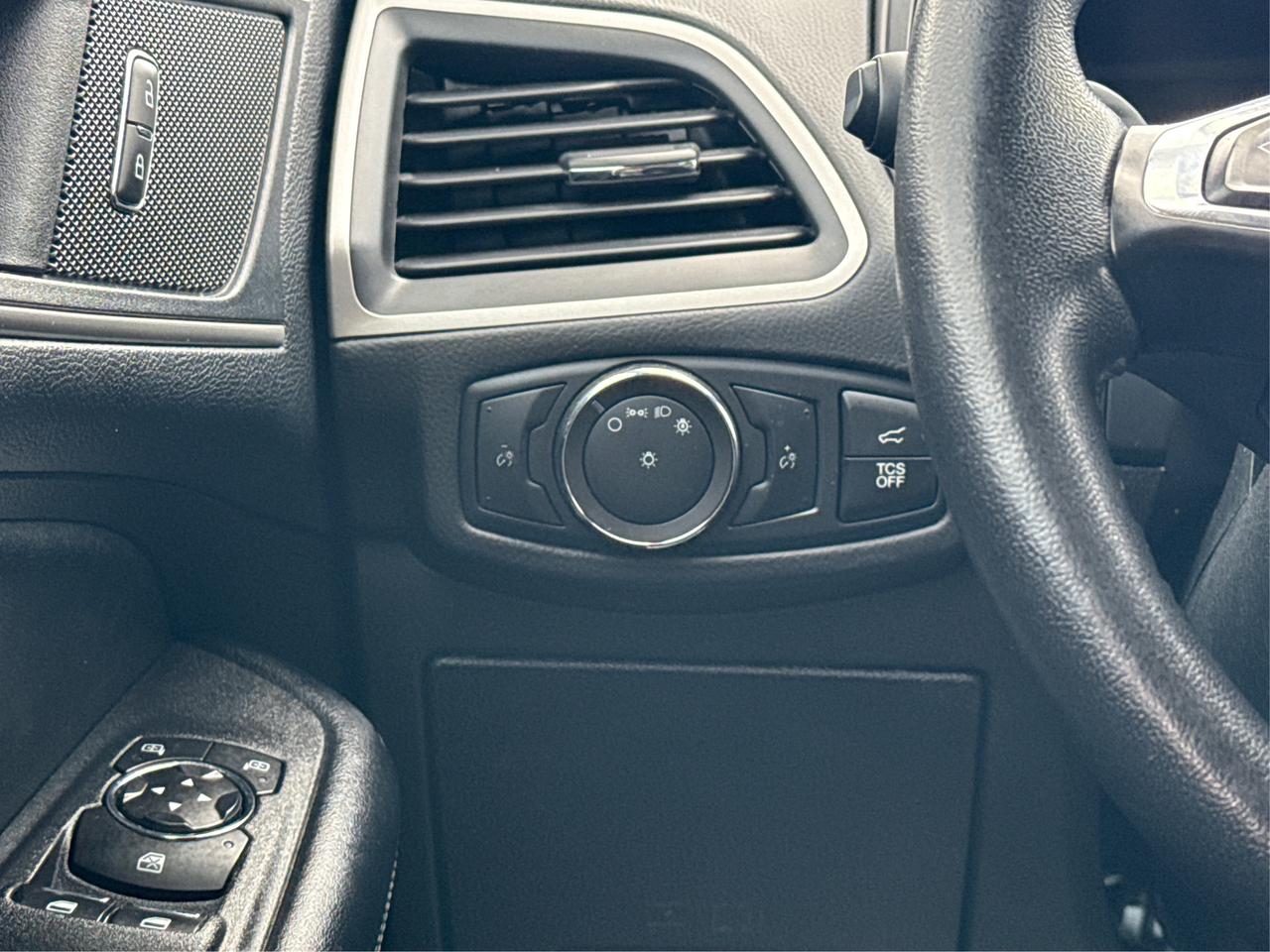 2022 Ford Edge NAV LEATHER HEATED SEATS! WE FINANCE ALL CREDIT! Photo