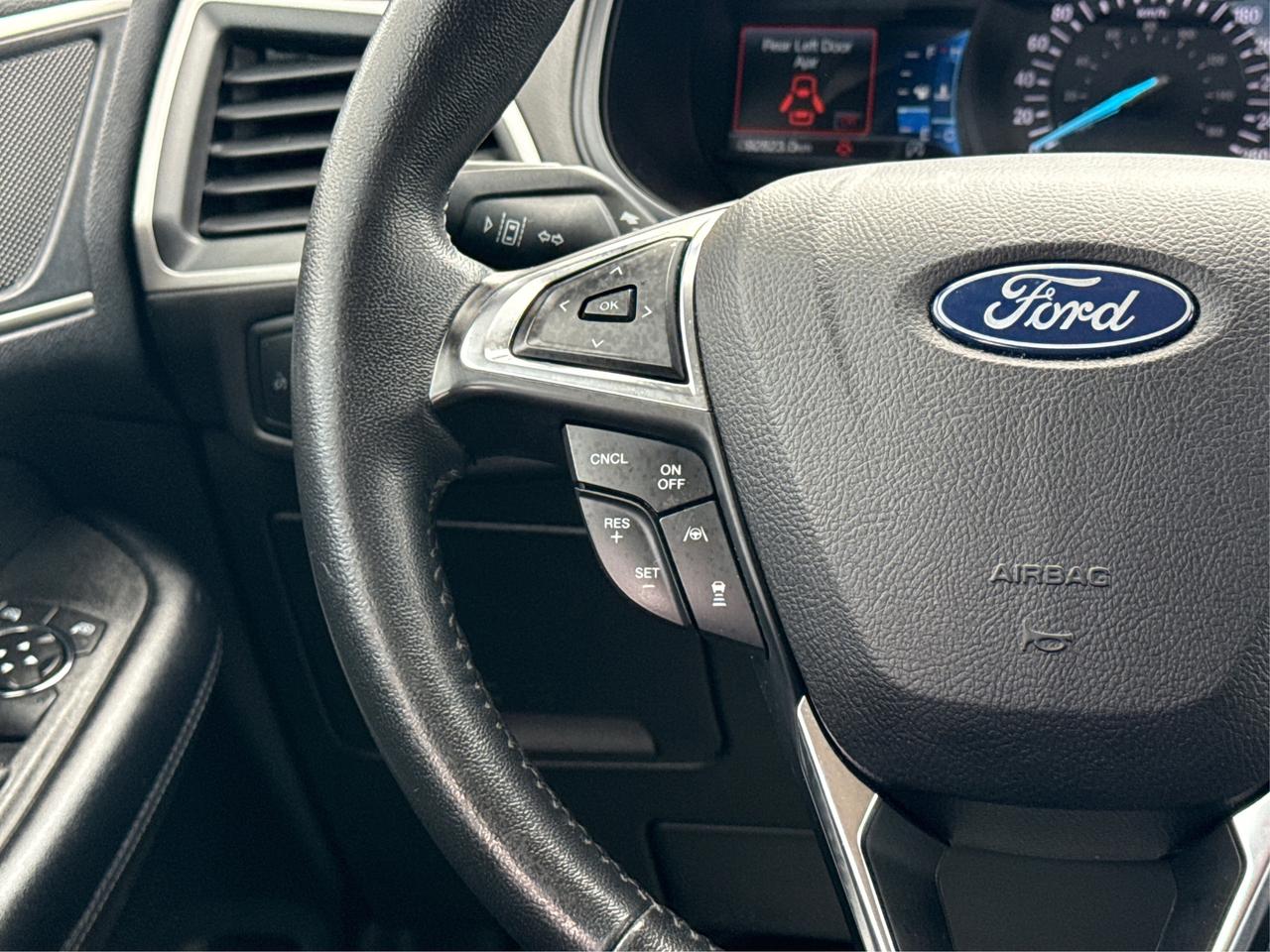 2022 Ford Edge NAV LEATHER HEATED SEATS! WE FINANCE ALL CREDIT! Photo