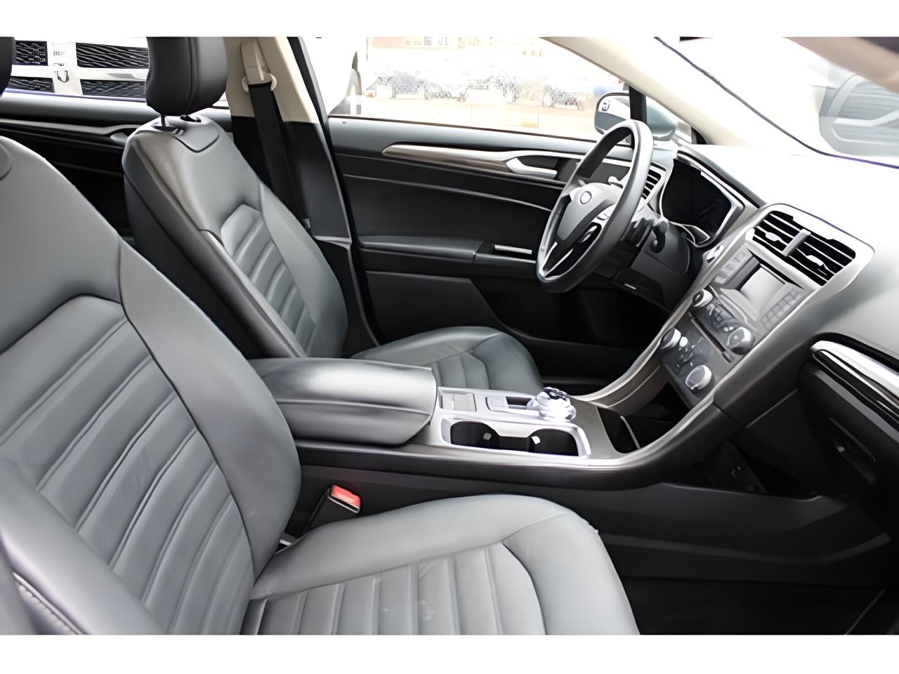 2018 Ford Fusion LEATHER SUNROOF LOADED WE FINANCE ALL CREDIT Photo