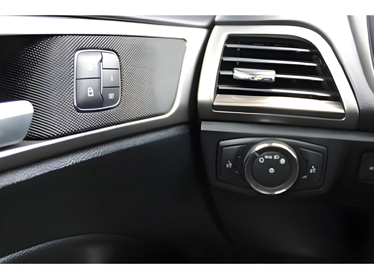 2018 Ford Fusion LEATHER SUNROOF LOADED WE FINANCE ALL CREDIT Photo