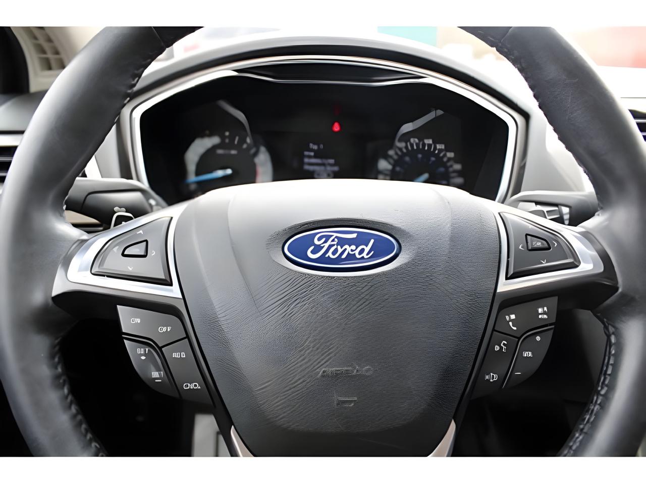 2018 Ford Fusion LEATHER SUNROOF LOADED WE FINANCE ALL CREDIT Photo