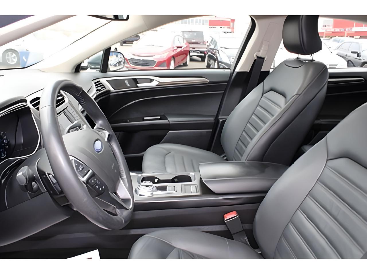 2018 Ford Fusion LEATHER SUNROOF LOADED WE FINANCE ALL CREDIT Photo