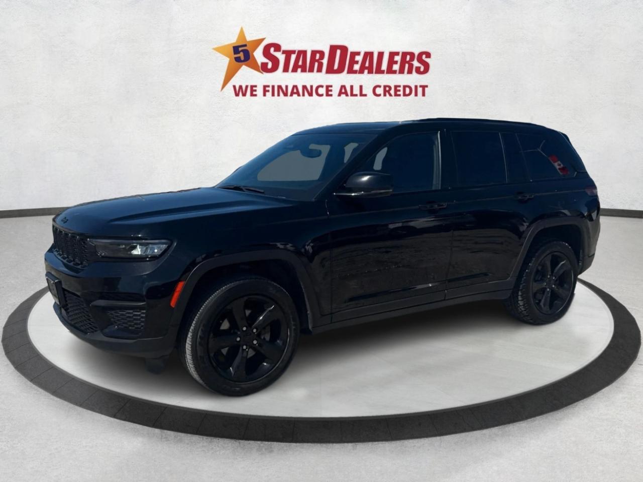 2023 Jeep Grand Cherokee LEATHER SUEDE HEATED SEATS LOADED WE FINANCE ALL! Photo