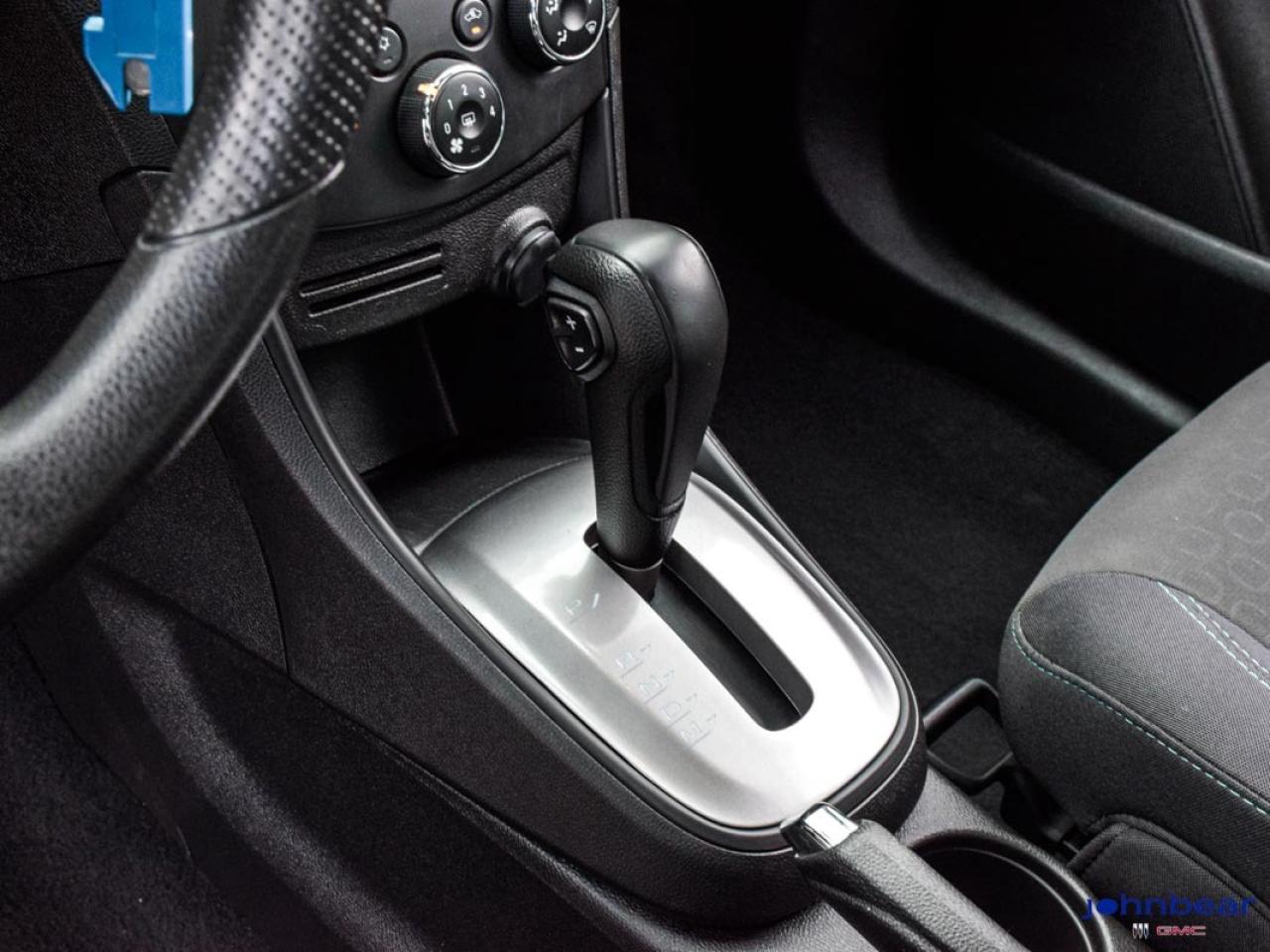 2015 Chevrolet Trax LS Photo