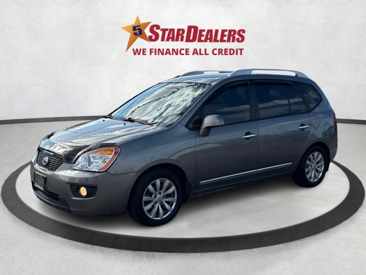 2016 Dodge Grand Caravan V6 LEATHER CLEAN! WE FINANCE ALL CREDIT! Photo2