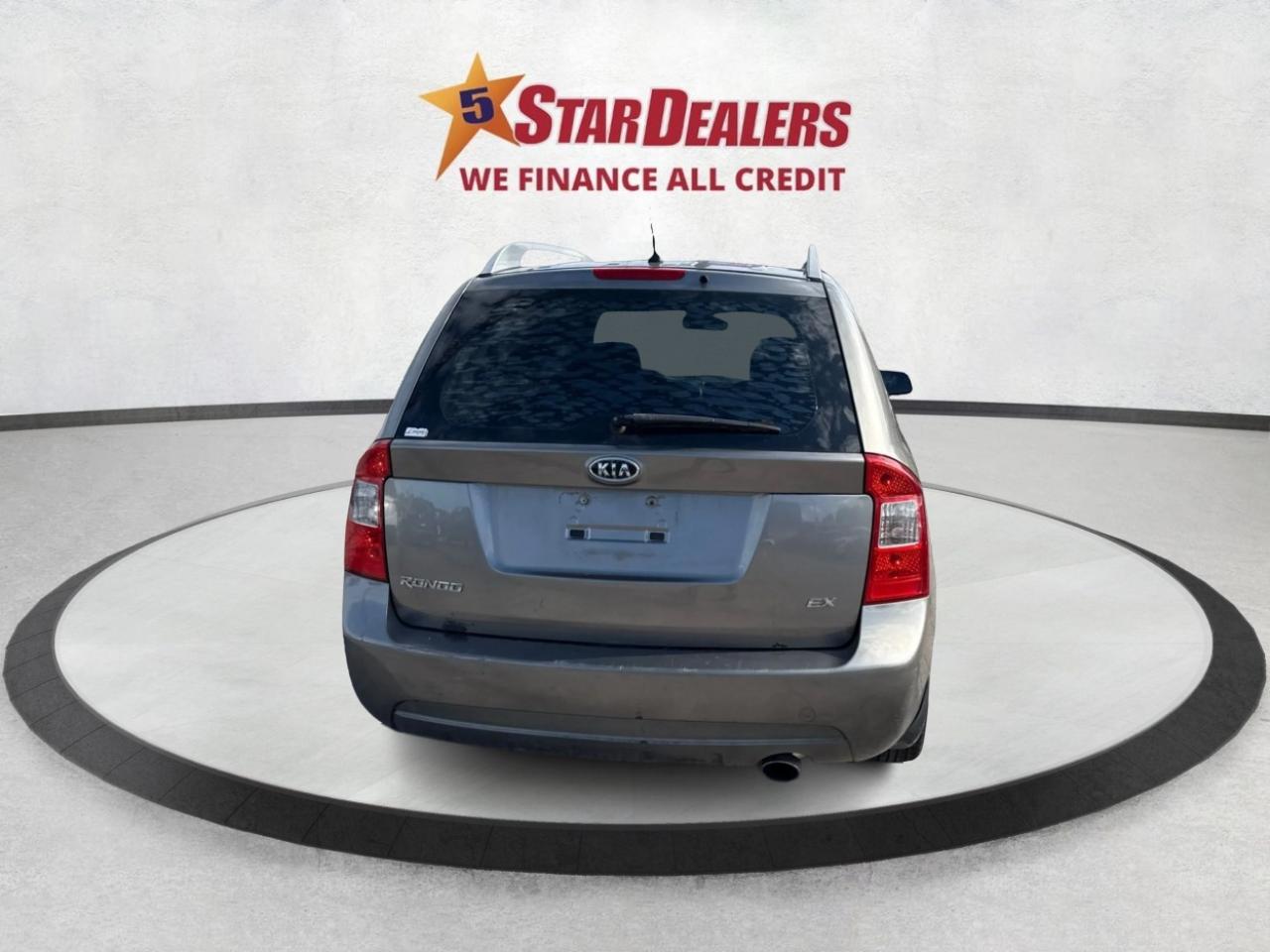 2016 Dodge Grand Caravan V6 LEATHER CLEAN! WE FINANCE ALL CREDIT! Photo