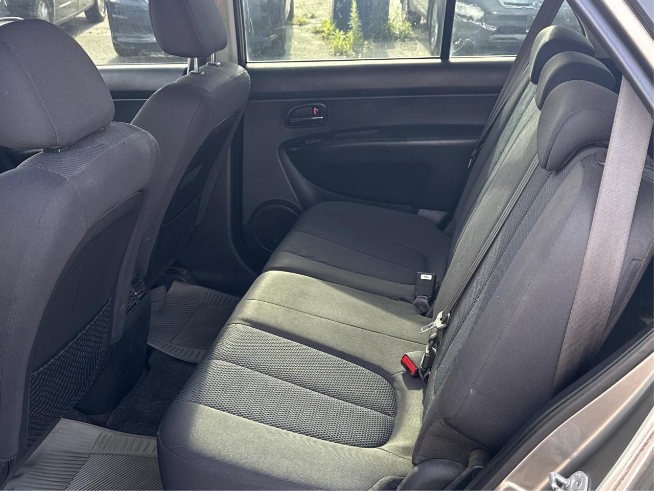 2016 Dodge Grand Caravan V6 LEATHER CLEAN! WE FINANCE ALL CREDIT! Photo