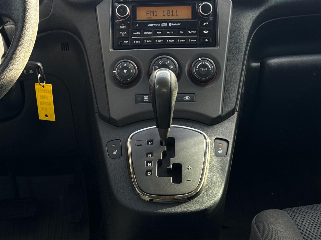 2016 Dodge Grand Caravan V6 LEATHER CLEAN! WE FINANCE ALL CREDIT! Photo