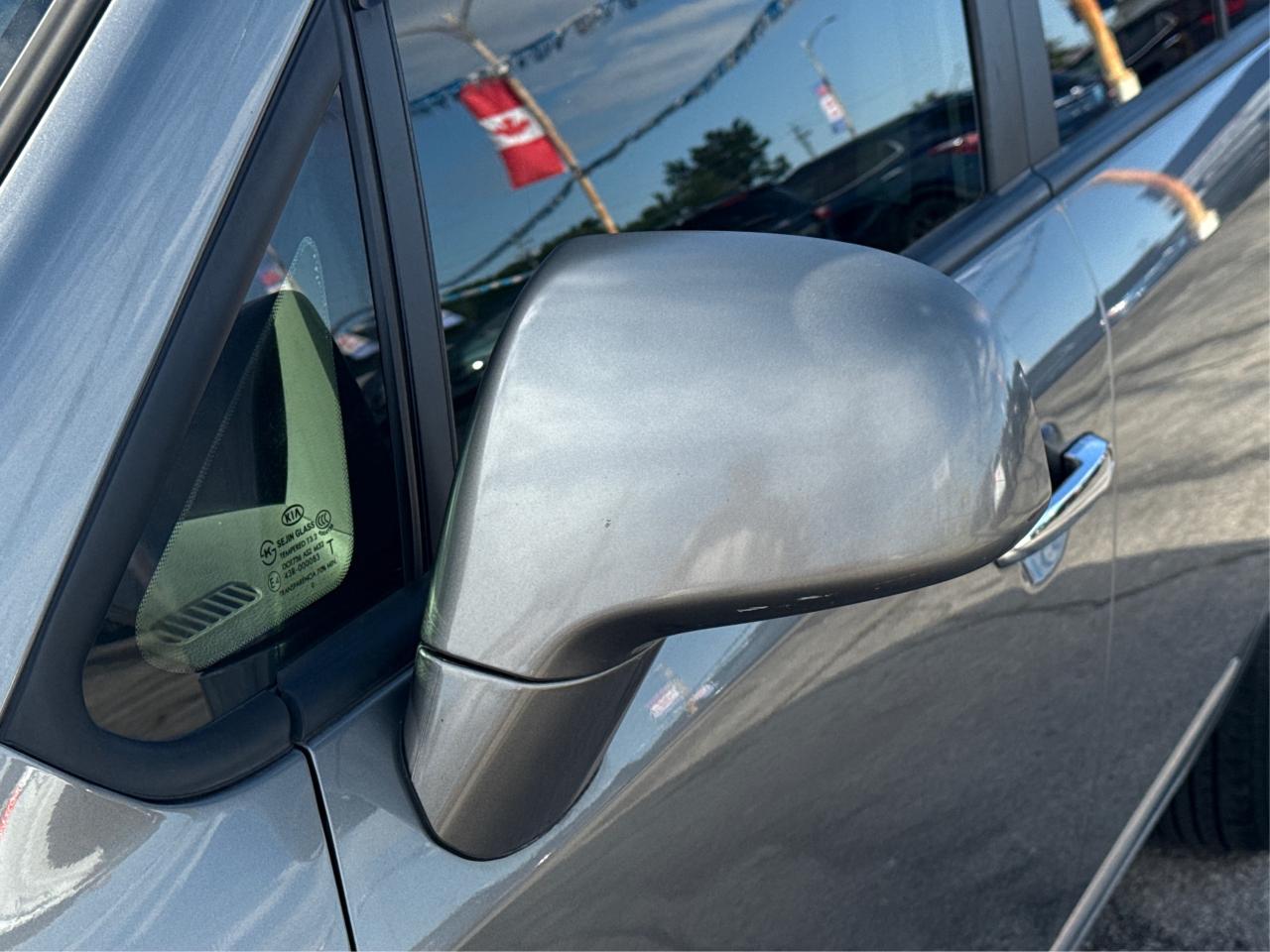 2016 Dodge Grand Caravan V6 LEATHER CLEAN! WE FINANCE ALL CREDIT! Photo