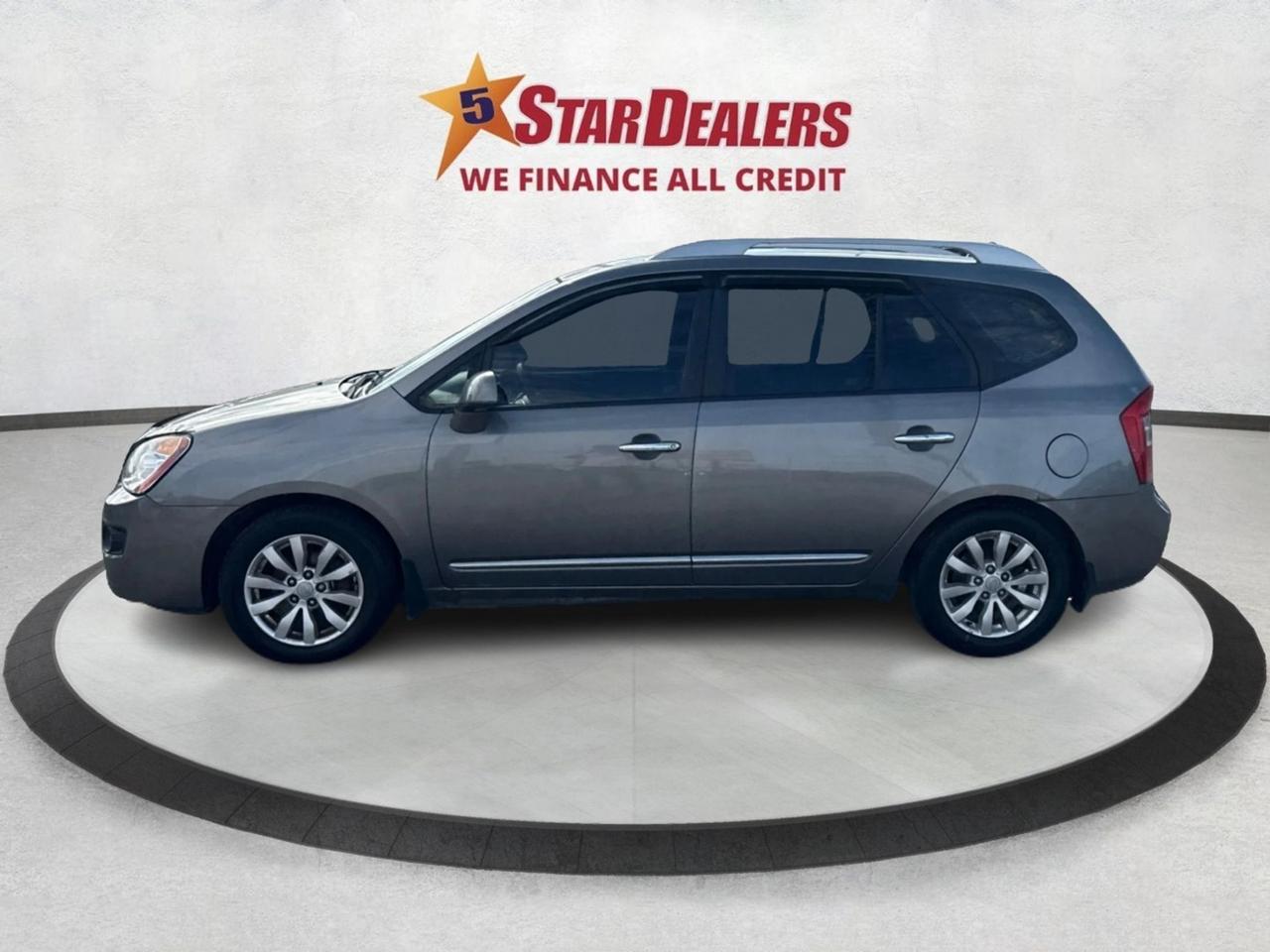 2016 Dodge Grand Caravan V6 LEATHER CLEAN! WE FINANCE ALL CREDIT! Photo