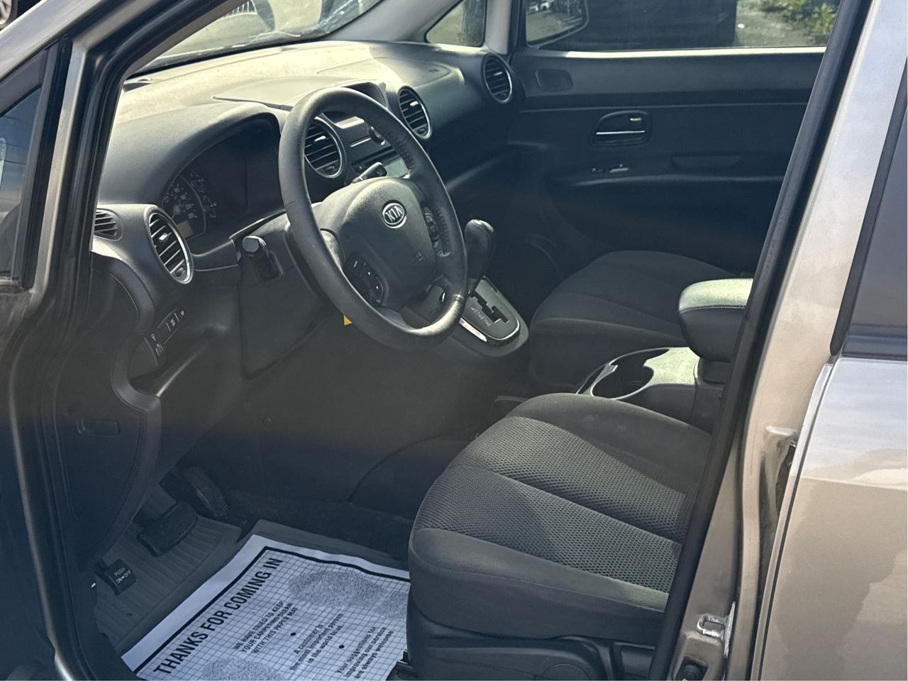 2016 Dodge Grand Caravan V6 LEATHER CLEAN! WE FINANCE ALL CREDIT! Photo