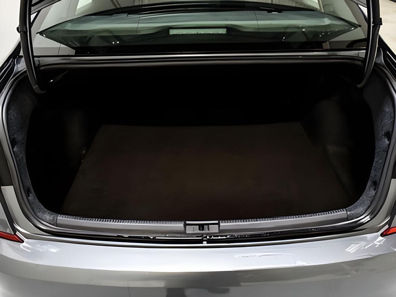 2020 Volkswagen Passat Comfortline EXCELLENT CONDITION WE FINANCE ALL CR. Photo