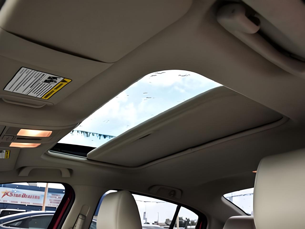 2017 Mazda MAZDA3 Auto GT NAV LEATHER ROOF LOADED WE FINANCE ALL CR. Photo