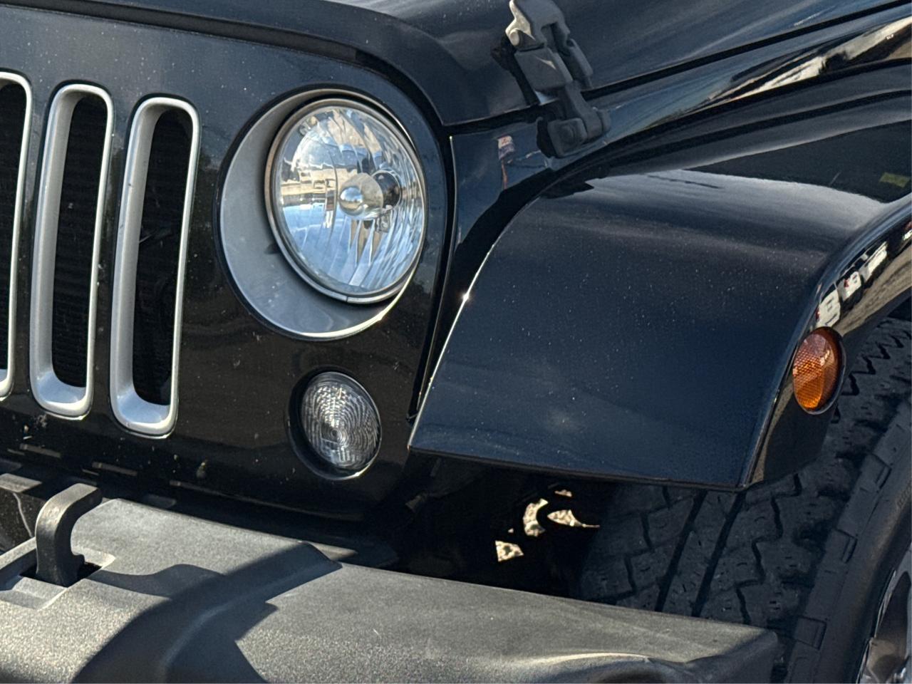 2018 Jeep Wrangler JK Unlimited CRUISE HEATED SEATS REAR CAM WE FINANCE ALL CREDIT Photo