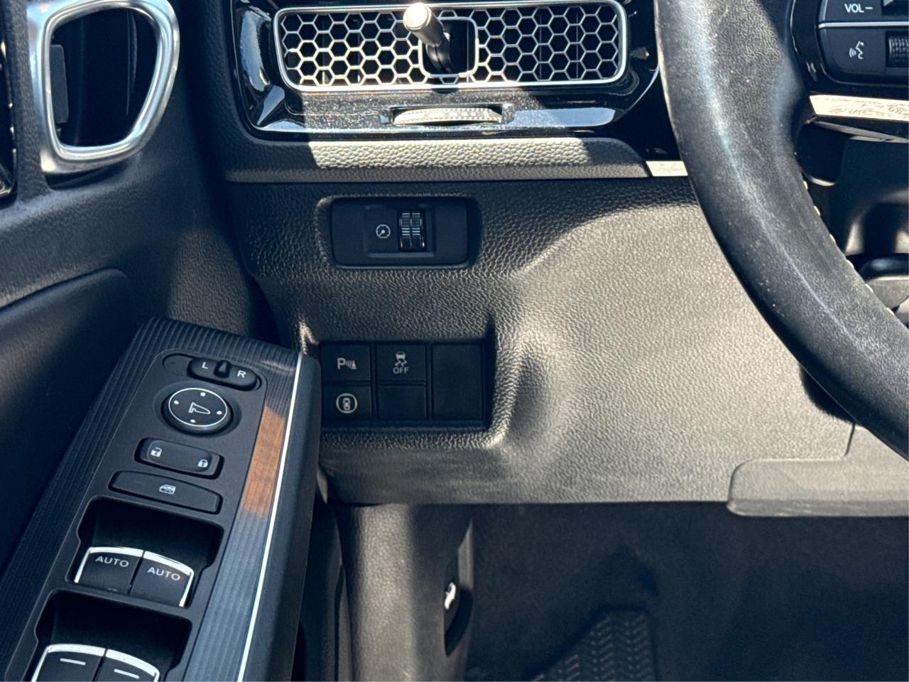 2022 Honda Civic Sedan Touring NAV LEATHER SUNROOF! WE FINANCE ALL CREDIT Photo