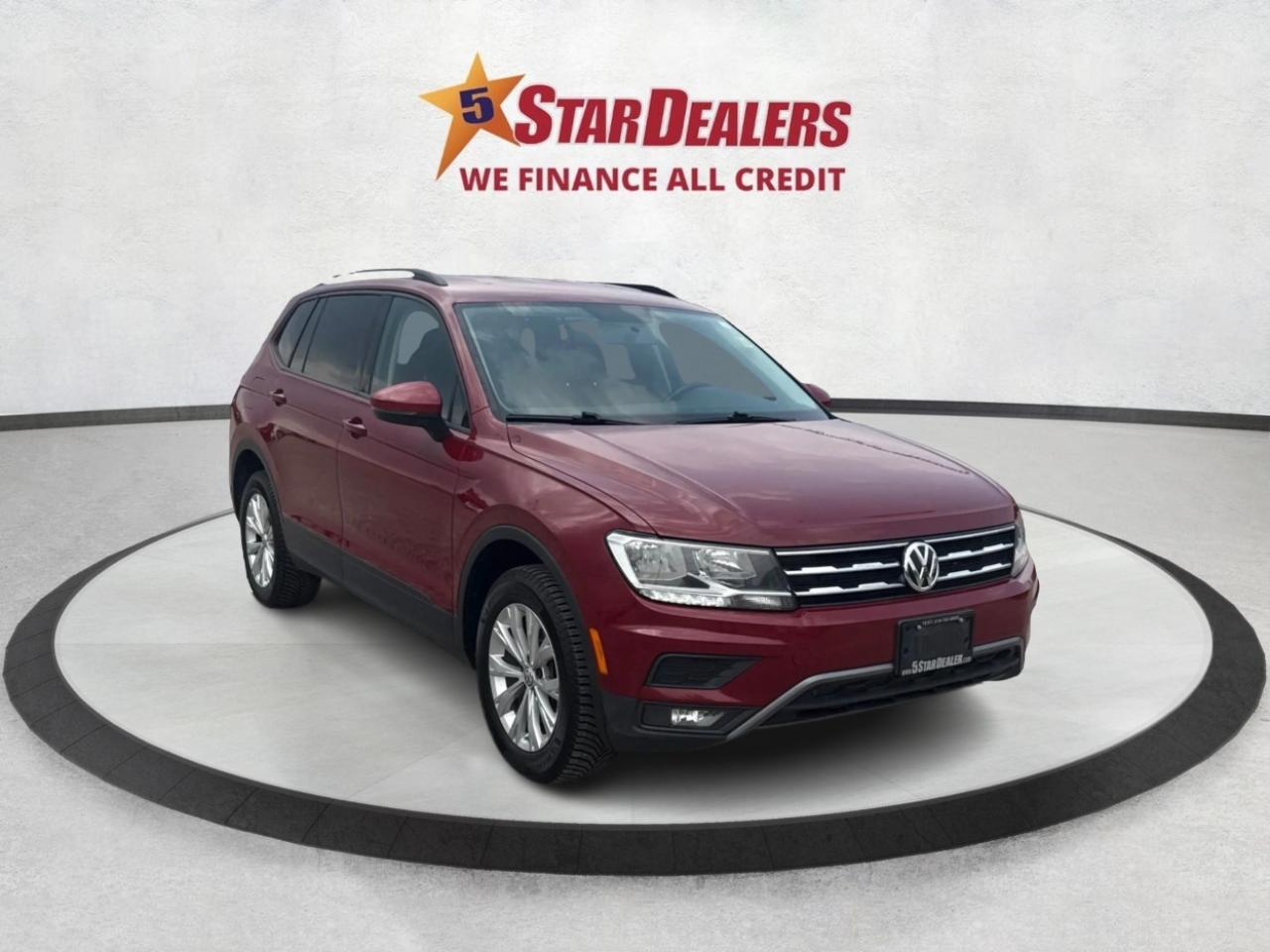 2018 Volkswagen Tiguan Trendline NAV HEATED SEATS WE FINANCE ALL CREDIT! Photo0