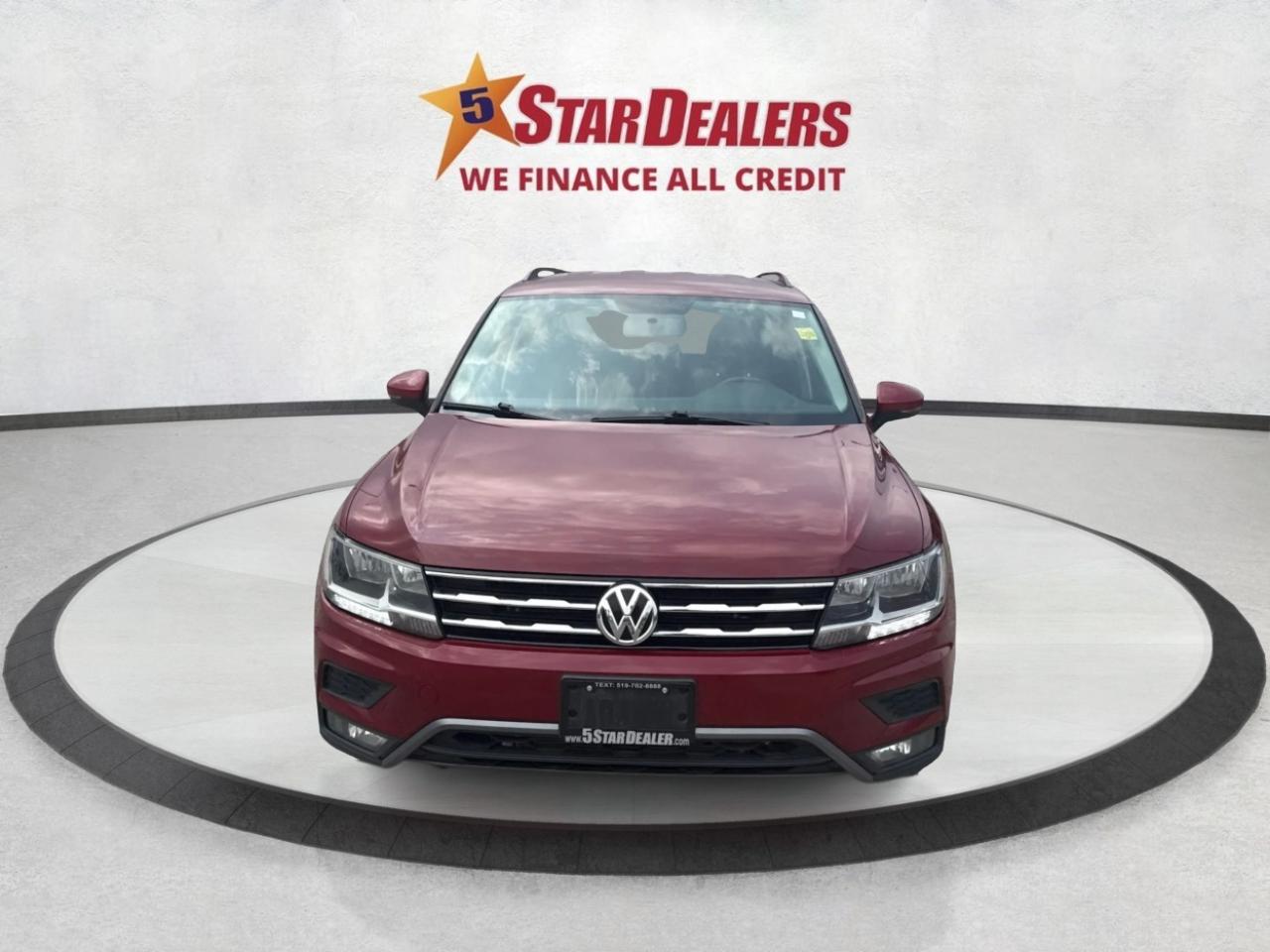 2018 Volkswagen Tiguan Trendline NAV HEATED SEATS WE FINANCE ALL CREDIT! Photo