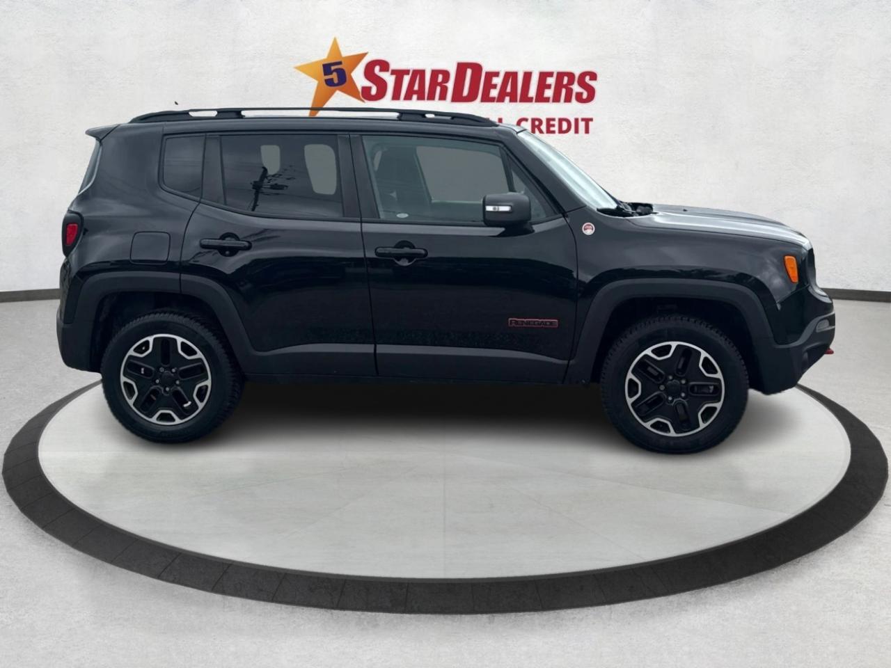 2016 Jeep Renegade AWD SUNROOF LOADED! WE FINANCE ALL CREDIT! Photo
