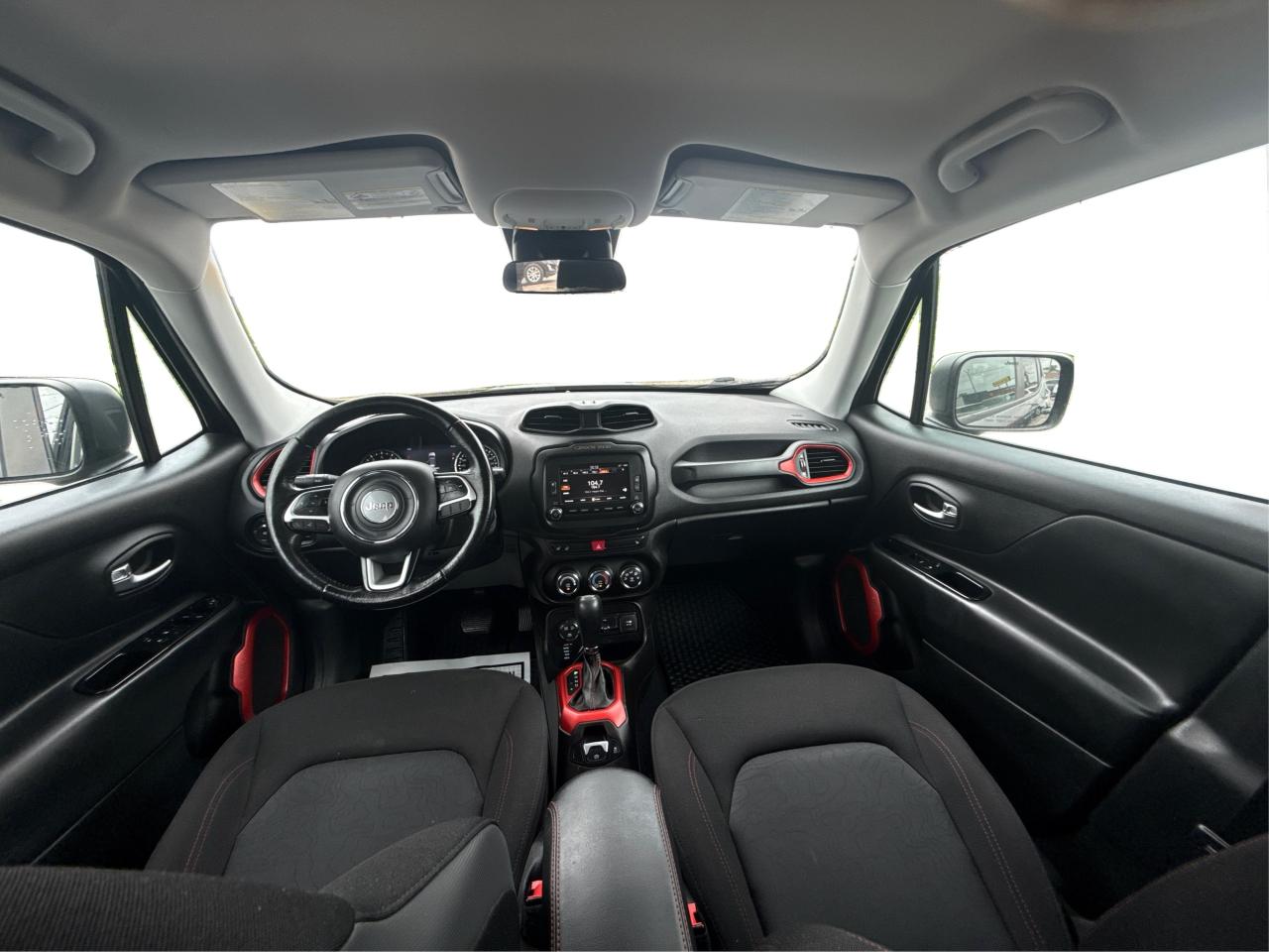 2016 Jeep Renegade AWD SUNROOF LOADED! WE FINANCE ALL CREDIT! Photo