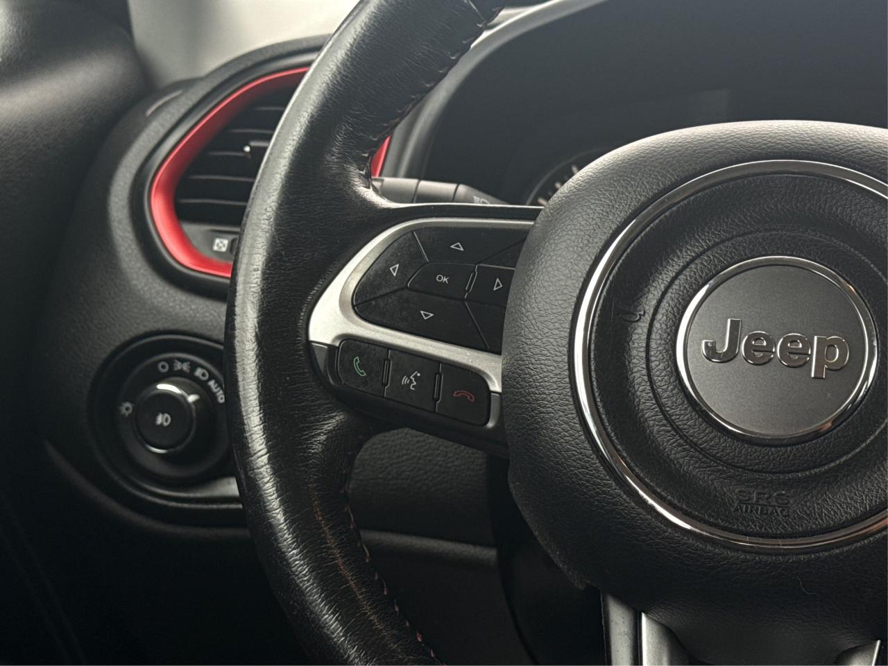 2016 Jeep Renegade AWD SUNROOF LOADED! WE FINANCE ALL CREDIT! Photo
