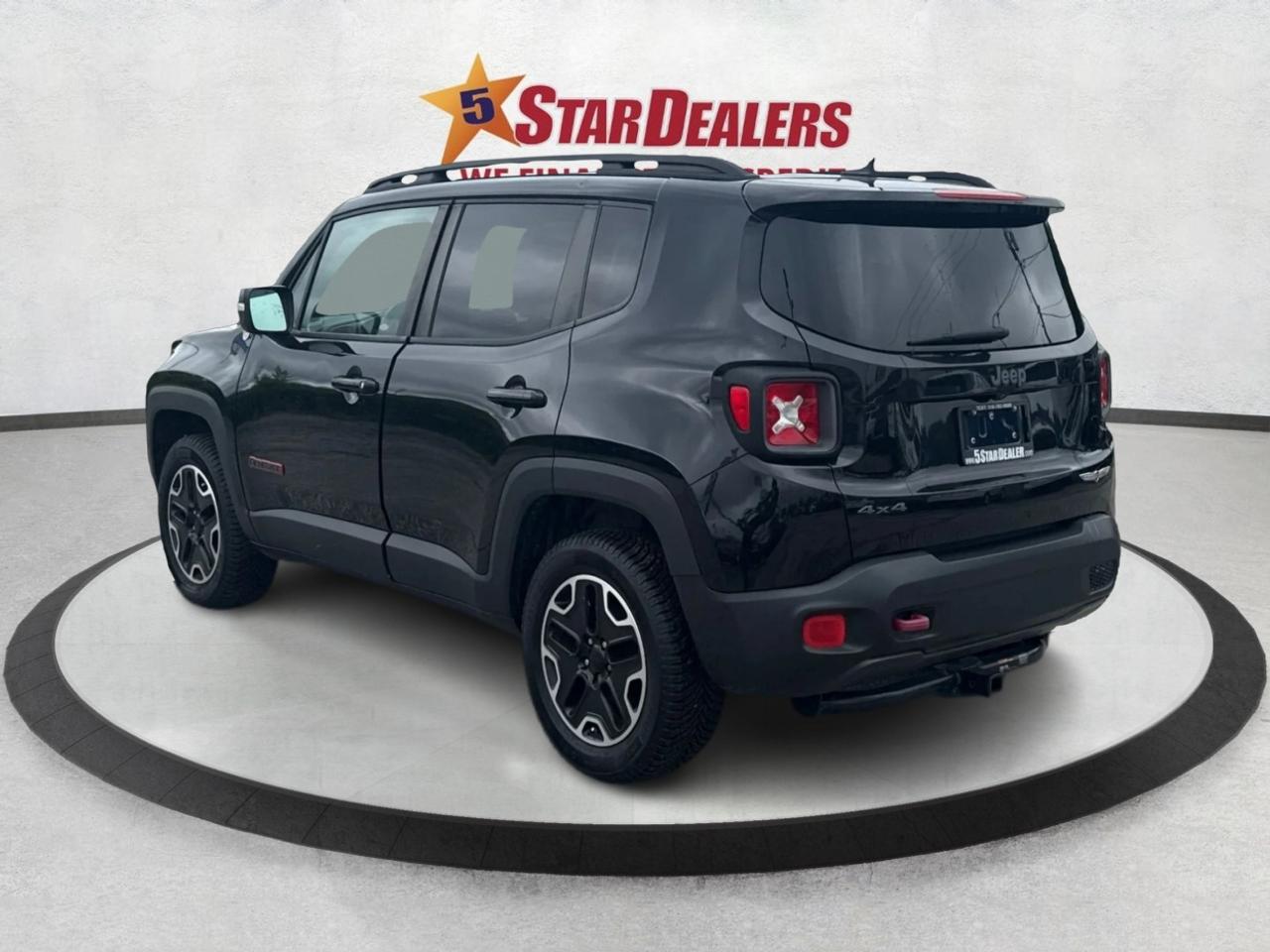 2016 Jeep Renegade AWD SUNROOF LOADED! WE FINANCE ALL CREDIT! Photo
