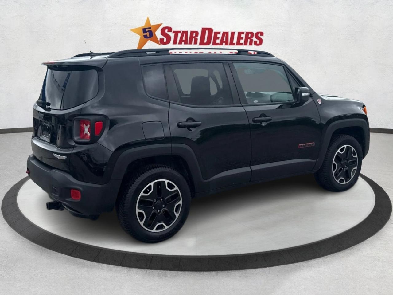 2016 Jeep Renegade AWD SUNROOF LOADED! WE FINANCE ALL CREDIT! Photo