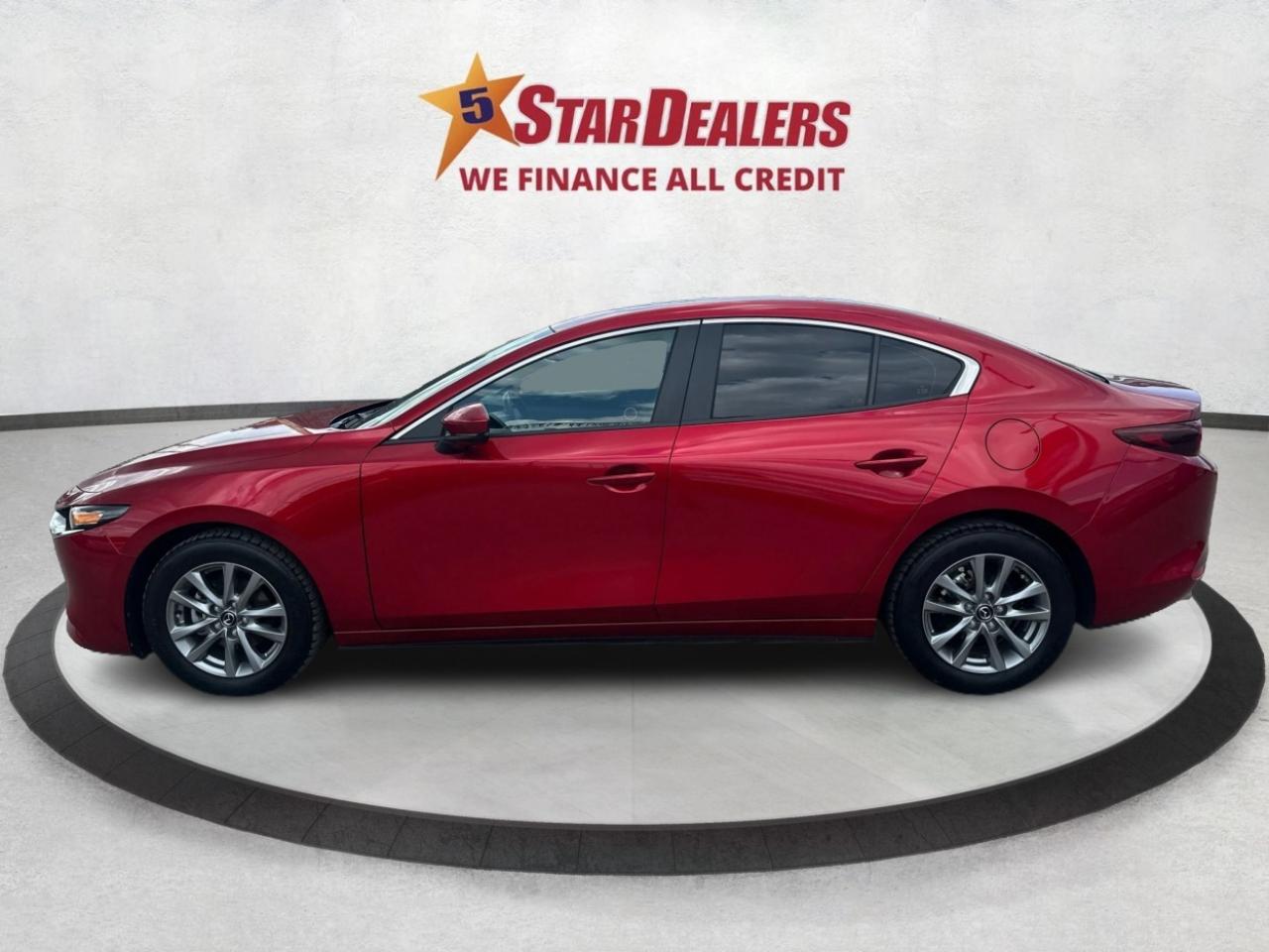 2023 Mazda MAZDA3 NAV LEATHER SUNROOF LOADED! WE FINANCE ALL CREDIT Photo3