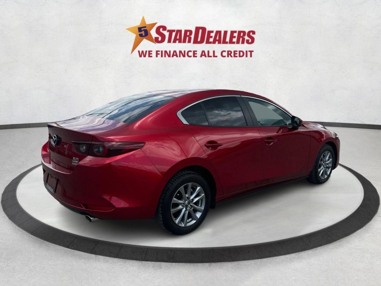 2023 Mazda MAZDA3 NAV LEATHER SUNROOF LOADED! WE FINANCE ALL CREDIT Photo