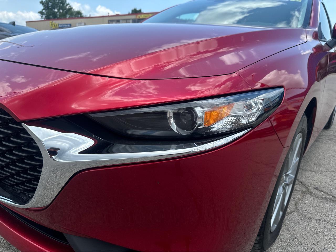 2023 Mazda MAZDA3 NAV LEATHER SUNROOF LOADED! WE FINANCE ALL CREDIT Photo