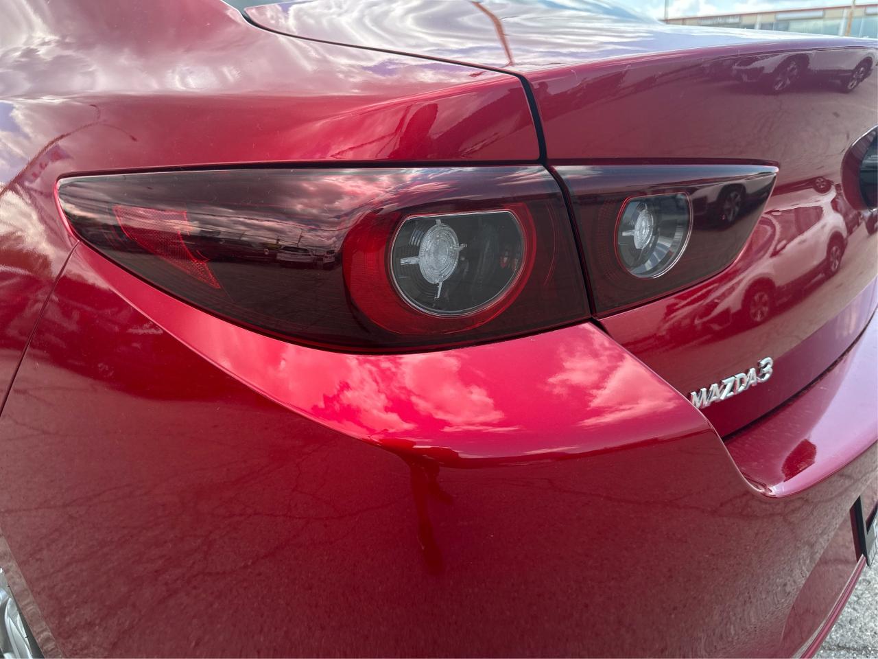 2023 Mazda MAZDA3 NAV LEATHER SUNROOF LOADED! WE FINANCE ALL CREDIT Photo