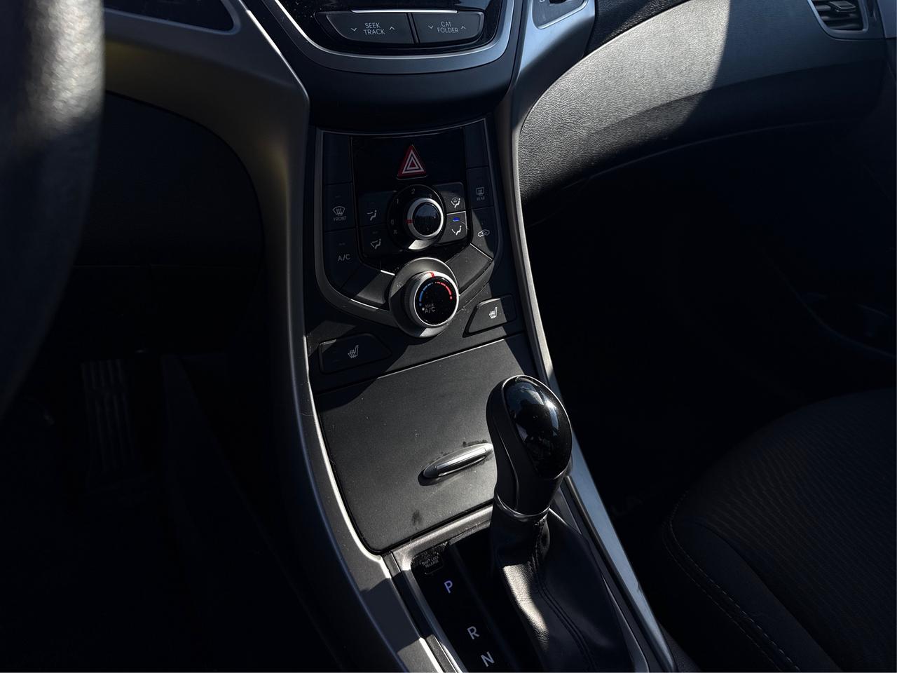 2016 Hyundai Elantra WE FINANCE ALL CREDIT   700+ VEHICLES IN STOCK Photo