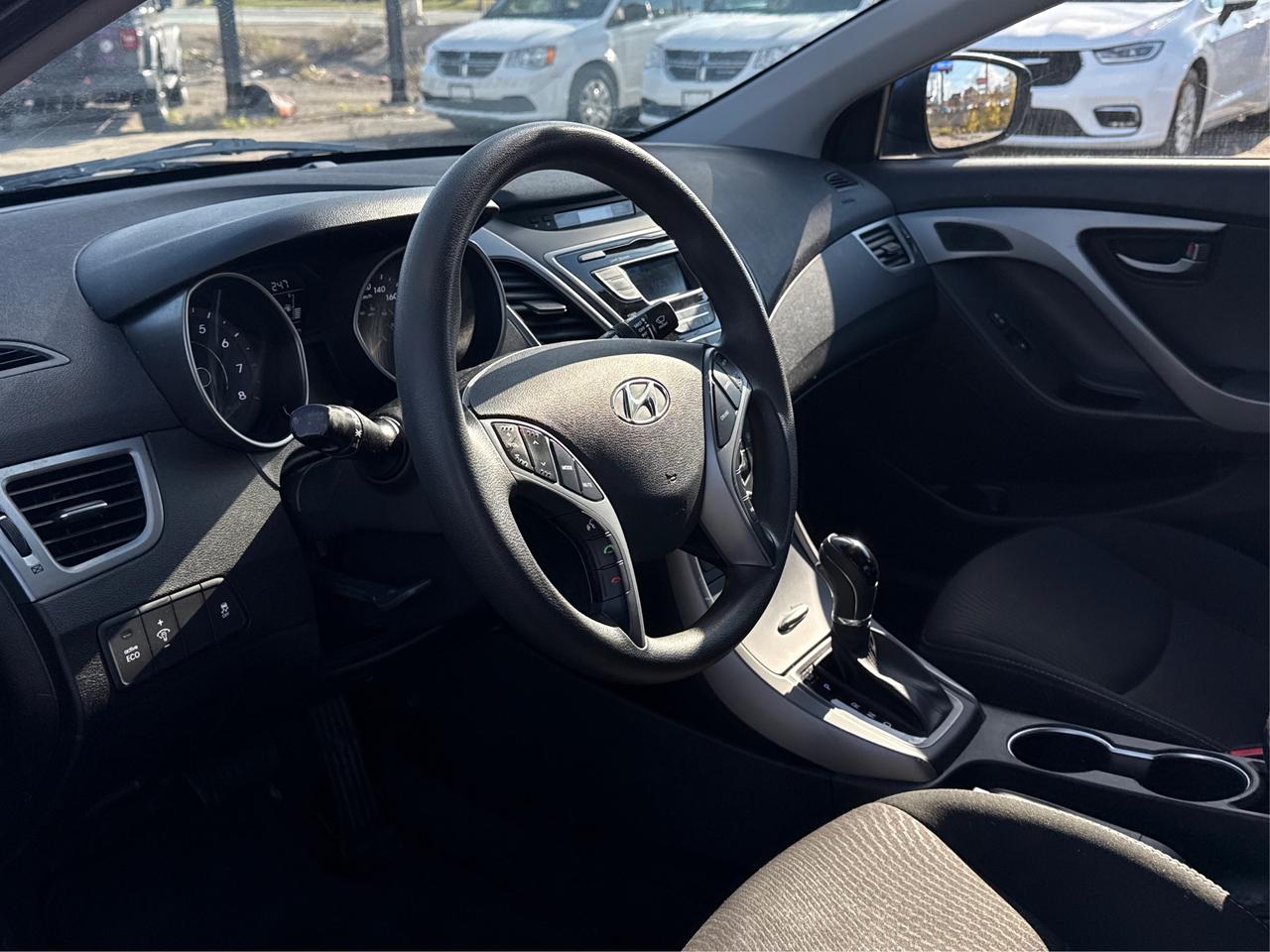 2016 Hyundai Elantra WE FINANCE ALL CREDIT   700+ VEHICLES IN STOCK Photo