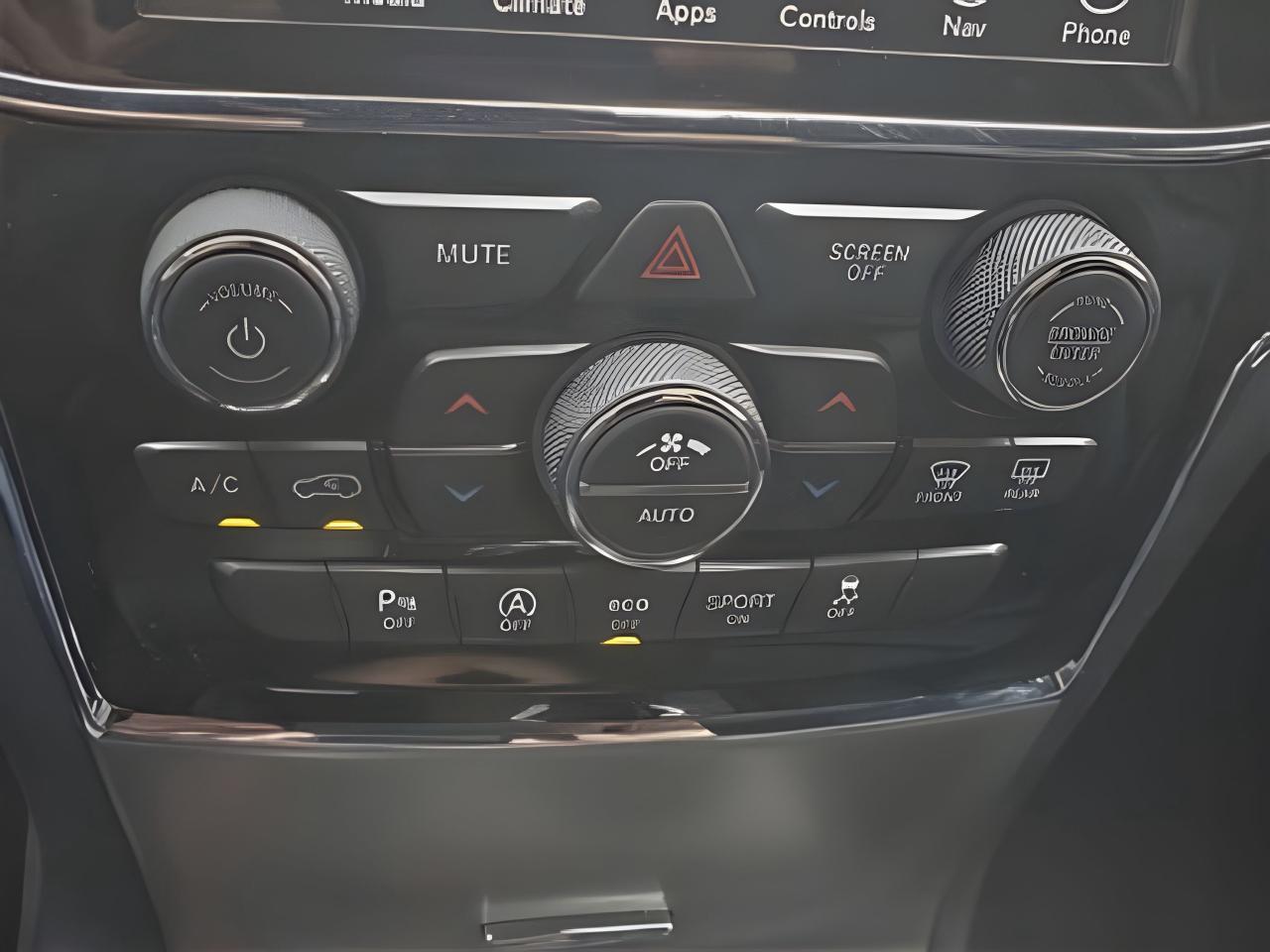 2019 Jeep Grand Cherokee NAV LEATHER PANO ROOF MINT! WE FINANCE ALL CREDIT! Photo