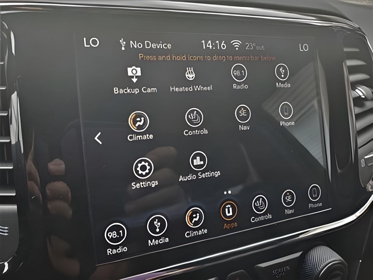 2019 Jeep Grand Cherokee NAV LEATHER PANO ROOF MINT! WE FINANCE ALL CREDIT! Photo