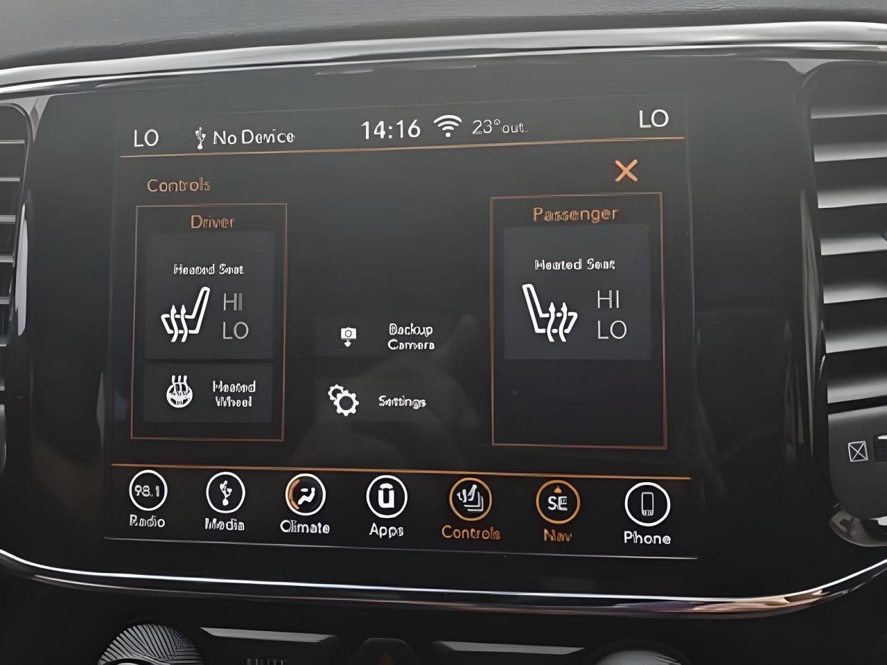 2019 Jeep Grand Cherokee NAV LEATHER PANO ROOF MINT! WE FINANCE ALL CREDIT! Photo