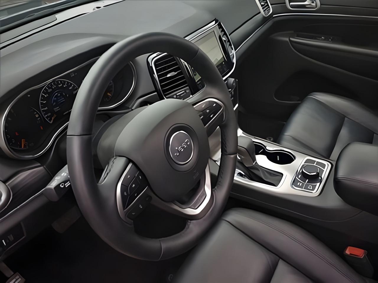 2019 Jeep Grand Cherokee NAV LEATHER PANO ROOF MINT! WE FINANCE ALL CREDIT! Photo