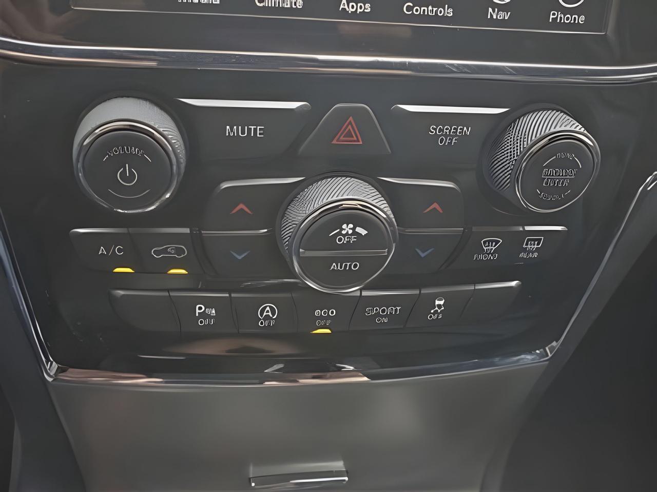 2019 Jeep Grand Cherokee NAV LEATHER PANO ROOF MINT! WE FINANCE ALL CREDIT! Photo