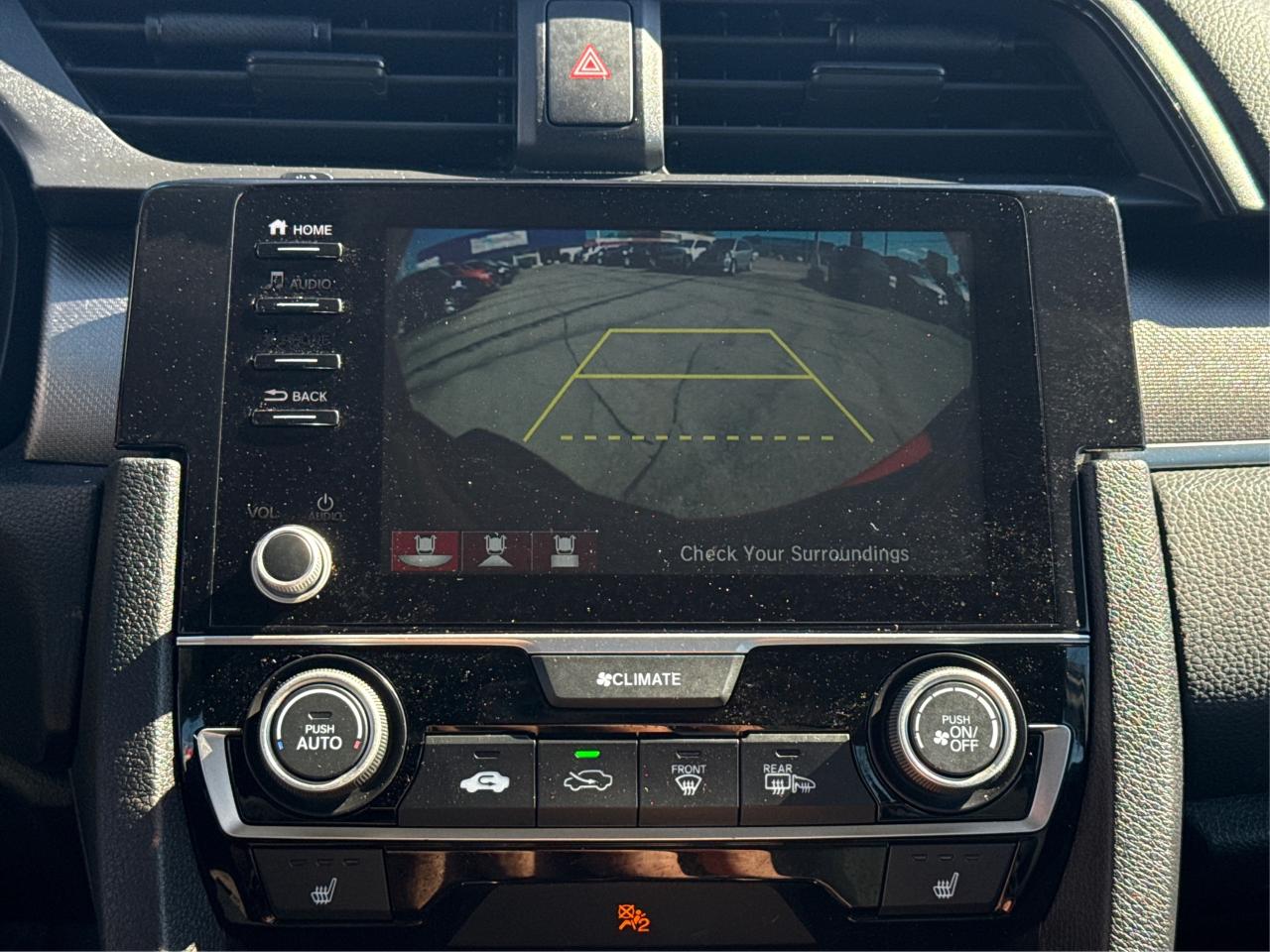 2021 Honda Civic Sedan HEATED SEATS MINT LOW KM! WE FINANCE ALL CREDIT! Photo