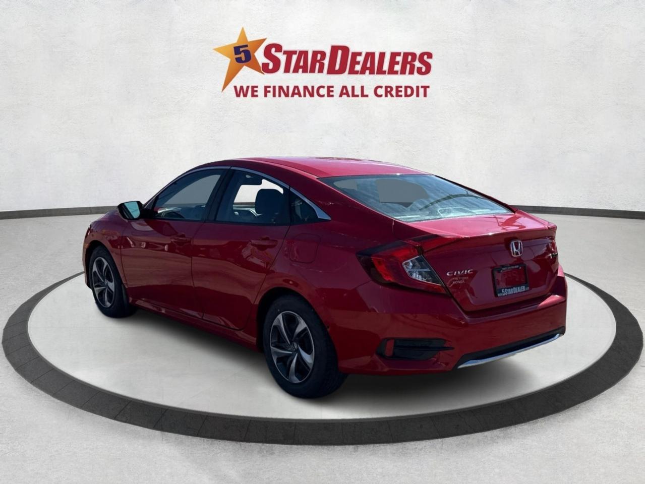 2021 Honda Civic Sedan HEATED SEATS MINT LOW KM! WE FINANCE ALL CREDIT! Photo4