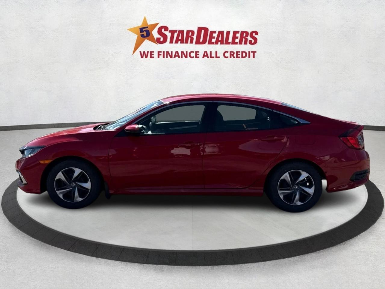 2021 Honda Civic Sedan HEATED SEATS MINT LOW KM! WE FINANCE ALL CREDIT! Photo