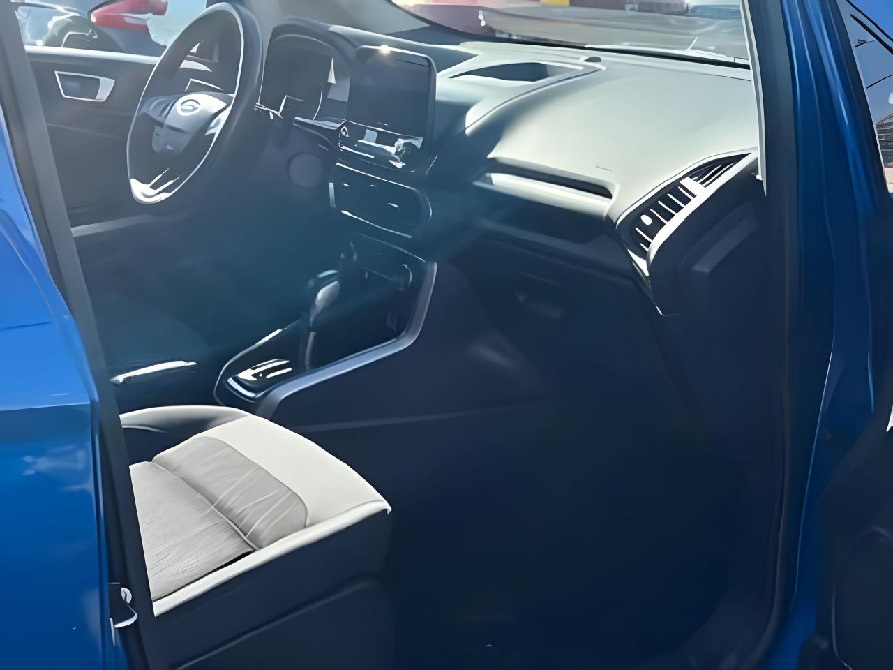 2018 Ford EcoSport CERTIFIED EXCELLENT CONDITION WE FINANCE ALL CREDT Photo